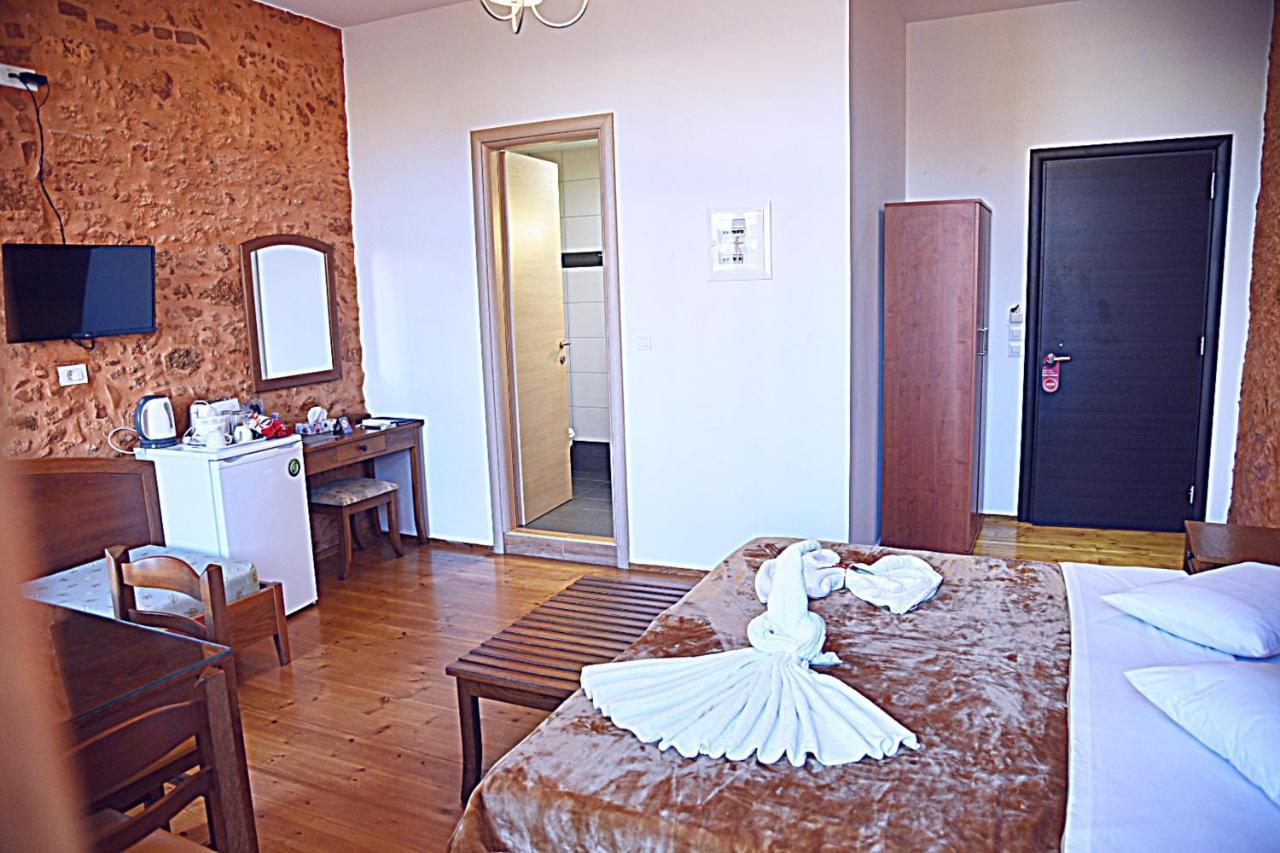 Santrivani Rooms Hriszí Aktí Haniá Kültér fotó